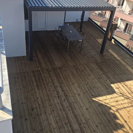 Appartement Penthouse With Terrace, Jacuzzi, And Sea View Sarandë