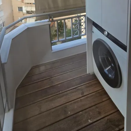 Penthouse With Terrace, Jacuzzi, And Sea View Appartement Sarandë